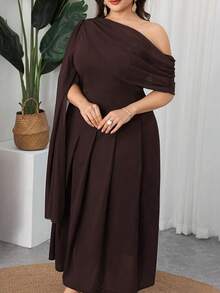 Modelyn 女款斜肩素色長款休閒洋裝，日常穿搭長版女裝套裝 - 咖啡棕 - 查看 7