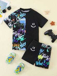 SHEIN 青少年男孩休閒極簡時尚運動風圖案與文字印花圓領短袖上衣與短褲泳裝套裝，適合夏季度假 - 彩色 - 查看 3