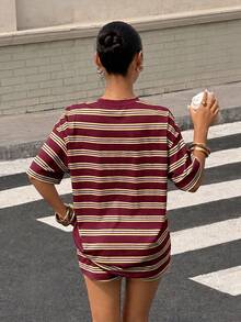 Muchica 两件套休闲套装，深酒红色条纹针织短袖T恤和短裤套装，Ytk服装，女士街头服饰，女士休闲装，女士穿搭，女士每日穿搭，女士可爱穿搭，女士复古穿搭，女士商务休闲装，夏季日间穿搭 - 酒紅色 - 查看 2