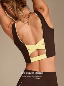 GLOWMODE FeatherFit™ On The Line Lembut, Elastis, Menyerap Keringat, Perlindungan UV, Desain Belakang Silang, Dua Warna, Bantalan Dada yang Dapat Dilepas, Tank Top Pendek untuk Aktivitas, Yoga, Pilates, Studio, dan Aktivitas Sehari-hari dengan Dampak Rendah - Coklat - View 2