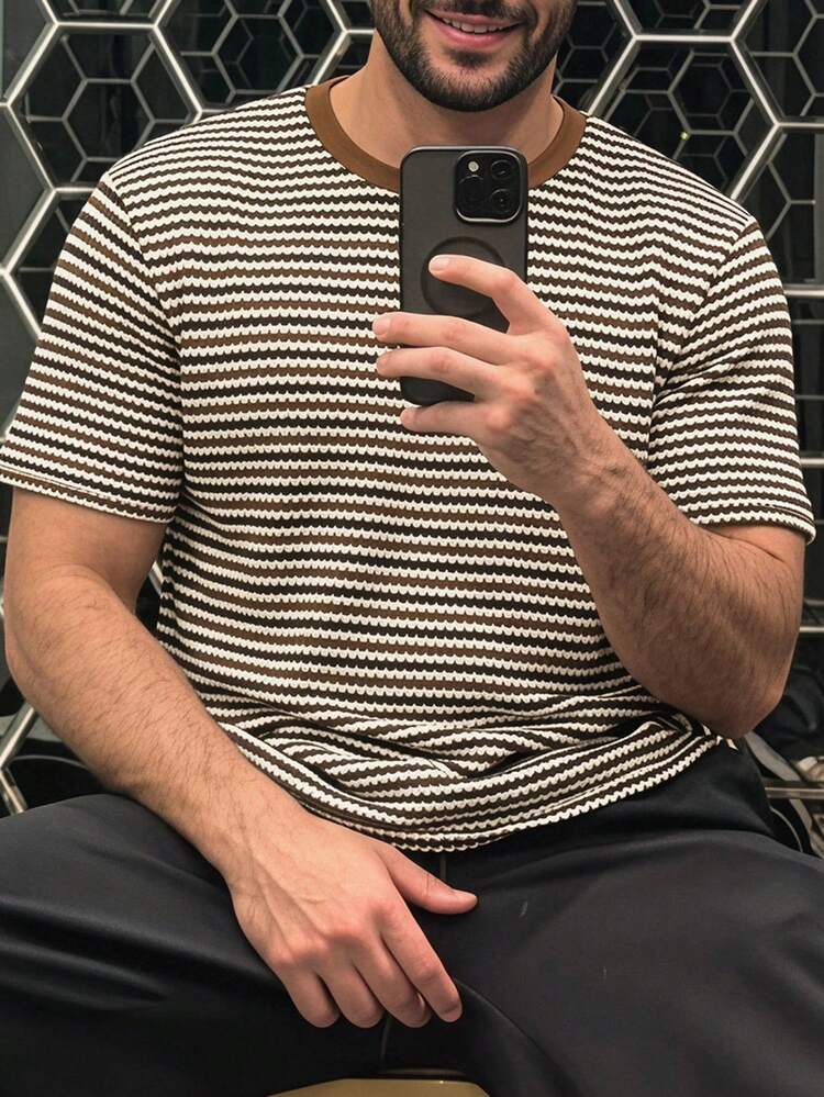 Textured Fabric Short Sleeve Brown Striped Plus Size Men's T-Shirt