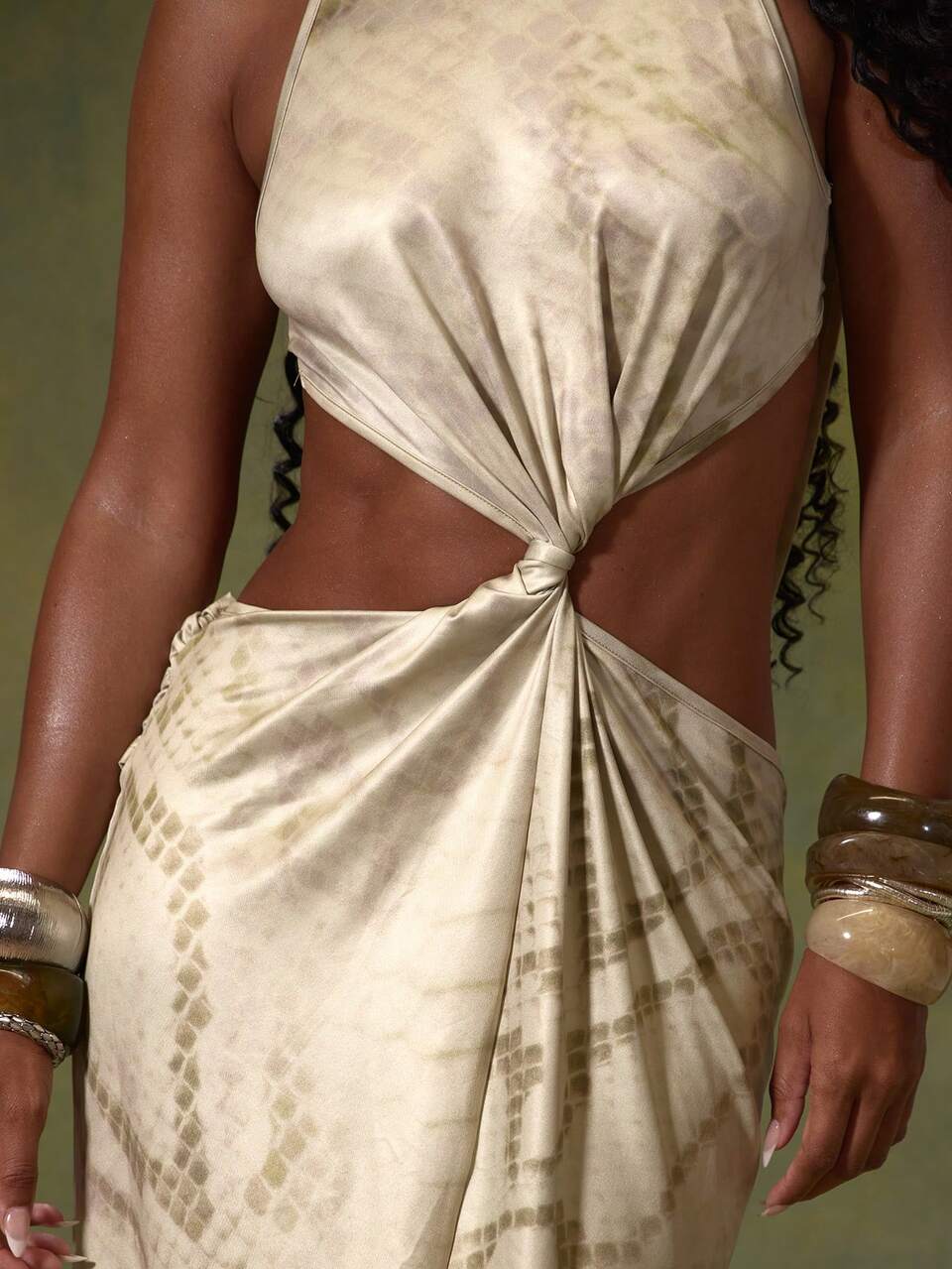 Vestido Maxi con Estampado de Serpiente, Recortes, Cintura Anudada, Fruncido Delantero, Escote Caído Abierto, Espalda con Drapeado, Primavera Verano, Vacaciones, Ibiza, Salir de Noche, Sexy, Dulcemente Salvaje