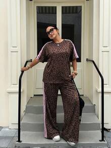 SHEIN EZwear 大尺碼女款豹紋圓領T恤與長褲休閒兩件套 - 棕色 - 查看 3
