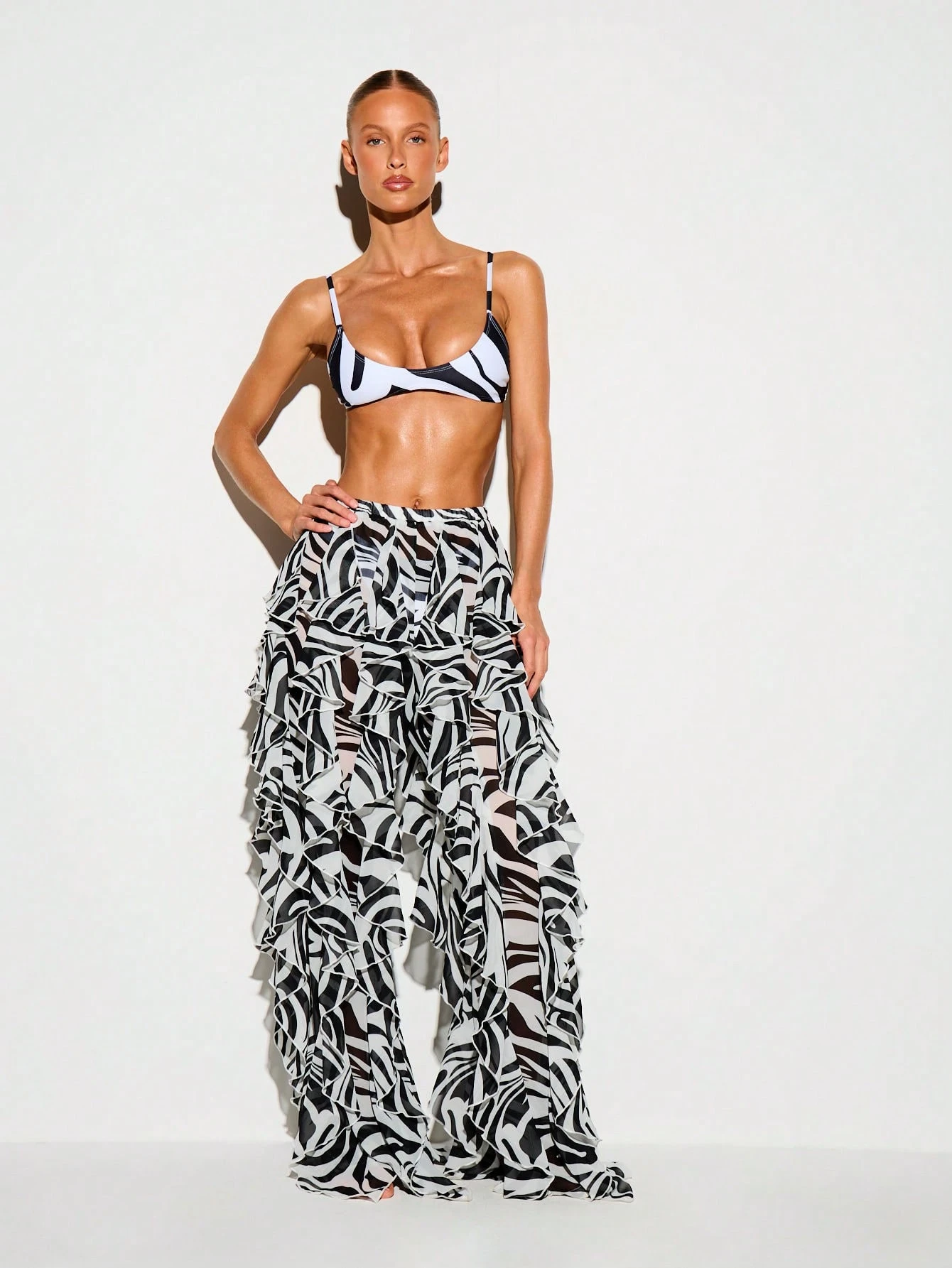 Swirl Print Scoop Neck Bikini Top With Spaghetti Straps
