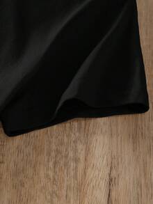 NostaNoir Solid Round Neck Tee - Black - View 4