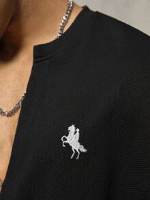 FRESIVO Men's Knight Print Notch V-Neck Casual Versatile Tank Top - Black - View 6