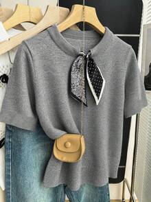 SHEIN CURVE+ 女款春秋簡約休閒通勤辦公街頭度假百搭日常優雅圓領印花圍巾裝飾標準肩短袖寬鬆灰色碎花大尺碼針織套頭衫 - 灰色 - 查看 4