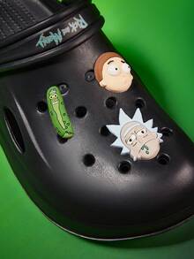Rick and Morty X SHEIN Dép đi trong vườn phong cách và dễ thương, thoáng khí và nhanh khô, mềm mại và thoải mái, thiết kế lỗ, phù hợp cho nhiều dịp như trong nhà, phòng tắm, sân chơi, hồ bơi, bãi biển, v.v. Phù hợp cho tất cả các mùa. - Đen và trắng - Xem 2