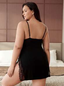 Slumbrini Plus Size Nightgowns & Sleepshirts Kontras Lace Plain Seksi - Hitam - View 3