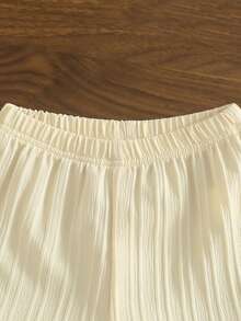 SHEIN Genkimix Kids 女童刺繡緞帶飾邊荷葉袖輕盈飄逸寬鬆短褲，活潑靈動森系田園風休閒夏季穿搭，適合出遊、度假與聚會 - 杏色 - 查看 7