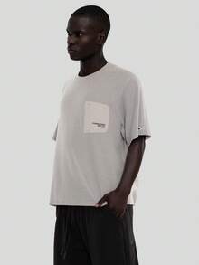 FORM&CHAOS Men's Summer Short Sleeve Waffle Pocket Design T-Shirt - Grey - View 5