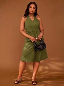 Veslaya Plus Size Solid Color Halter Neck Backless Top And Shorts Casual 2-Piece Set - Army Green - View 6