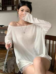 DAZY 秋季鏤空蕾絲飾邊拼接露肩長版上衣 婚禮約會日常休閒 浪漫優雅青少年街頭風 女款長袖T恤 米白色 - 白色 - 查看 2