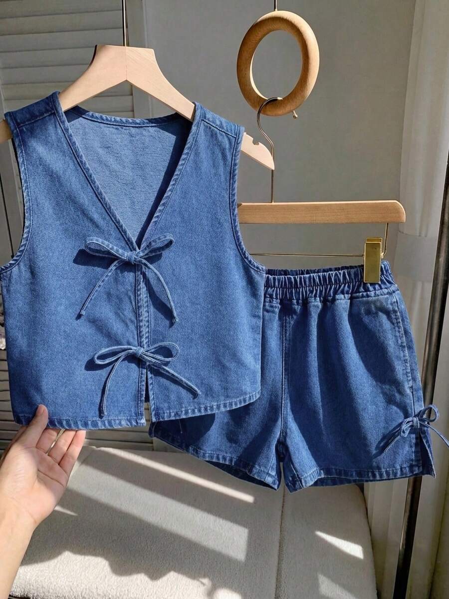 SHEIN Girls' Blue Denim Sleeveless Vest And Loose Shorts 2-Piece Set - Medium Wash - View 1