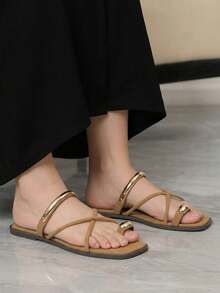 Sleekvia Chanclas planas cómodas y resistentes al desgaste para mujer, versátiles, con metal, para exteriores - Vellón - Marrón - Ver 8