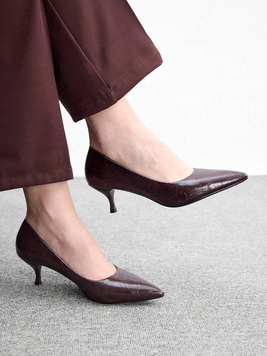 CUCCOO BIZCHIC Zapatos de tacón alto versátiles de punta fina para mujer para uso diario y para Navidad y primavera - Café marrón. - Ver 1