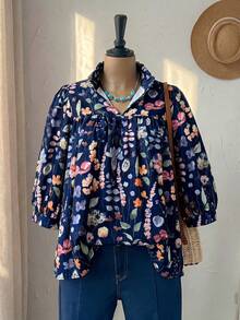 SHEIN CURVE+ 度假風休閒百搭大尺碼露肩藍白花卉圖案挖空領襯衫，夏季度假 - 藏蓝色 - 查看 6