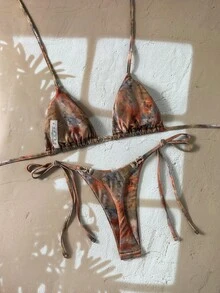 Swim SXY SwimSXY-D 2件組 春夏度假隨機印花金色飾品掛脖三角比基尼上衣與側綁丁字褲性感女裝泳衣套裝 - 彩色 - 查看 2