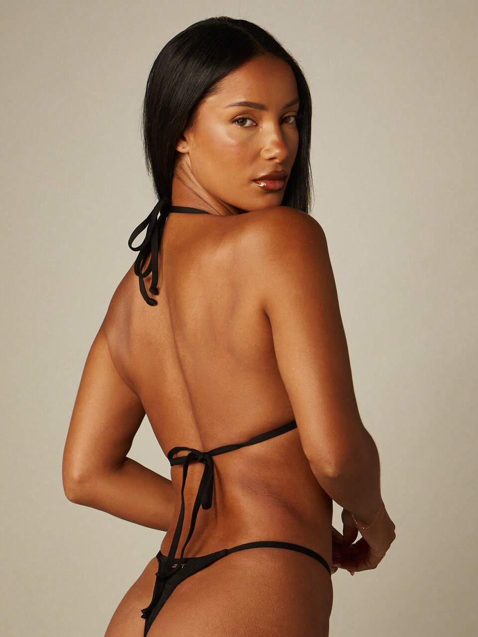 Missguided x Playboy Ensemble de bikini triangle micro avec imprimé logo lapin et bas string pour la plage et l'été