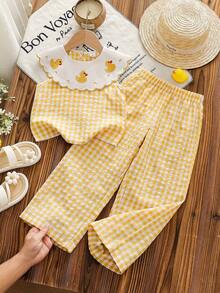SHEIN Vintaside Kids 2件裝少女甜美可愛公主風草莓印花無袖背心與配套長褲套裝，粉色條紋 + 3D草莓刺繡 + 荷葉邊領口，吸睛，適合派對、親子活動、日常穿著、返校 - 黃色 - 查看 3