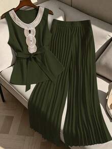 GlowEve CURVE Plus Size Women 2 Pieces Set: Sleeveless Blouse With Collar Ruffle And Pleated Pants - Army Green - View 1
