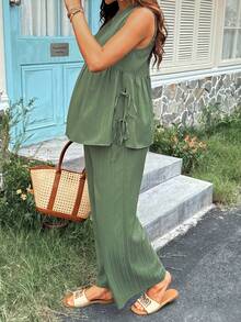 SHEIN Conjunto de 2 piezas de maternidad con top plisado de unicolor y pantalones largos con cintura ajustable, casual para uso diario - Verde - Ver 9