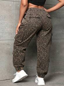 SHEIN SXY Plus Size Fashion Versatile Leopard Print Button Cargo Denim Jeans - Multicolor - View 1