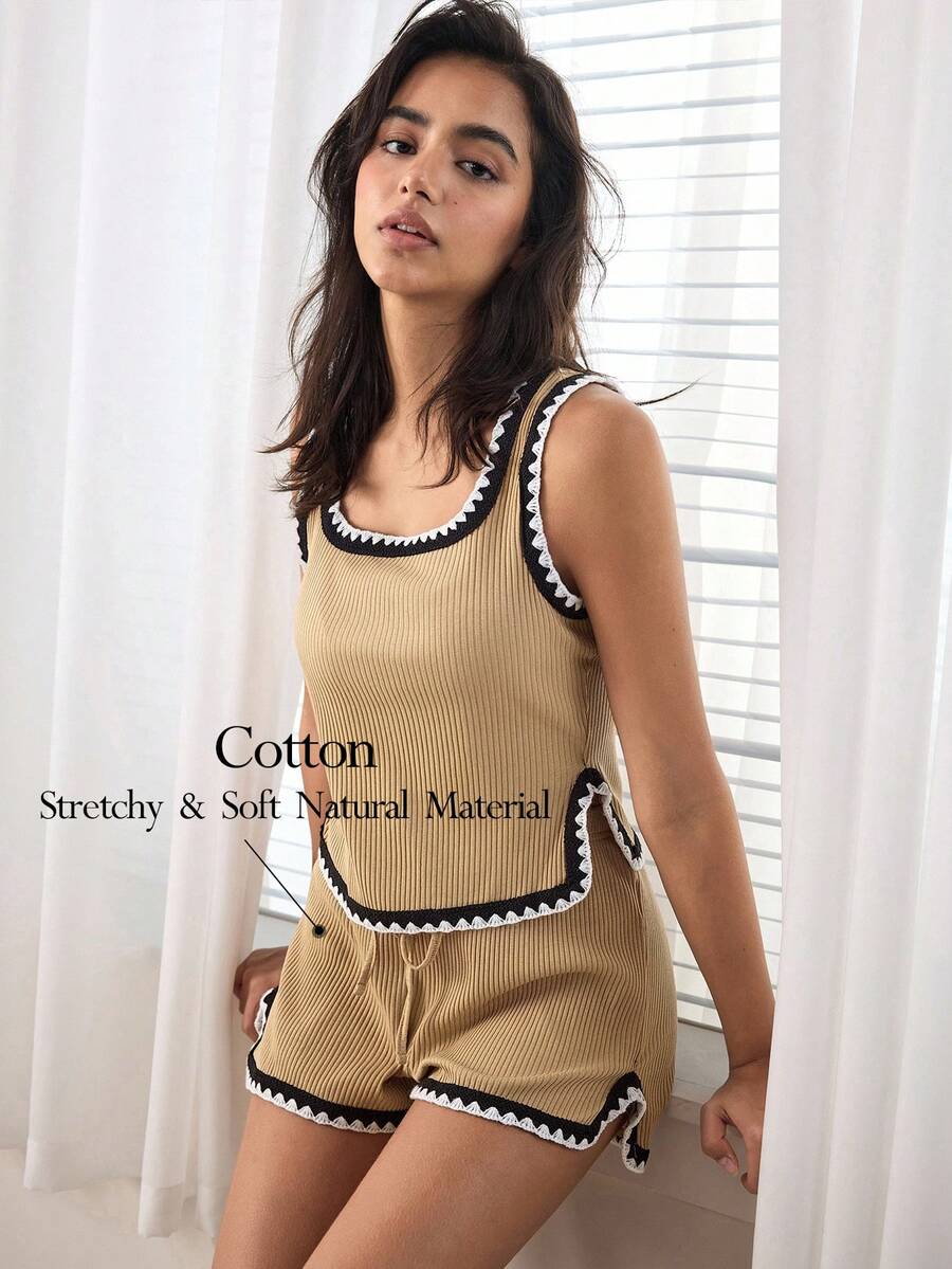 Ocili Bộ đồ ngủ nữ gồm áo hai dây và quần short phối màu tương phản - Màu Khaki - Xem 1