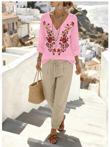 SHEIN Holidaya Women's Vacation Style Floral Embroidered V-Neck Knit Top, Beach T-Shirt, Bohemian Boho Pink Floral Autumn - Pink - View 3