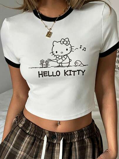 CovetEZ HELLO KITTY AND FRIENDS | SHEIN חולצת טי קצרה צמודה לנשים עם צוואון עגול ושרוול קצר, דפוס מינימליסטי יומיומי