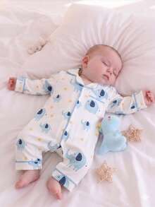 SHEIN 1pc Newborn Baby Boy Long Sleeve Snap-Up Romper With Pants, Knitted Fabric, Cute Bear Digital Print Pattern - Blue - View 5