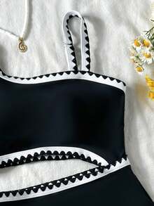 SHEIN Tween Girl Vacation Beach Floral Trim Waist Cutout One-Piece Swimsuit - Black and White - View 4