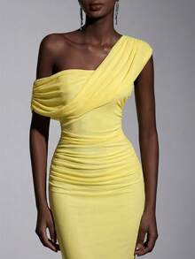 Elitara 2025 New Elegant Yellow Mesh One-Shoulder Ruched Fitted Maxi Dress, Suitable For Weddings, Formal Events, Bridesmaid Dress - Yellow - View 5