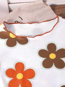 SHEIN Genkimix Kids Bộ quần áo bé gái áo thun ngắn tay họa tiết hoa viền bèo và quần dài màu trơn gấu bèo vân nổi - trái cam - Xem 6