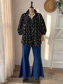 SHEIN CURVE+ Holiday Style Casual All-Match Plus Size Off-Shoulder Holiday Style Blue And White Floral Pattern Keyhole Collar Shirt, Summer Vacation - Black - View 5