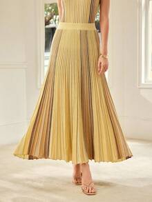 MOTF PREMIUM CONTRAST STRIPED PATTERN PLEATED KNIT SKIRT - Light Yellow - View 5