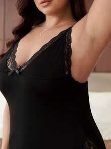 Slumbrini Plus Size Nightgowns & Sleepshirts Kontras Lace Plain Seksi - Hitam - View 6