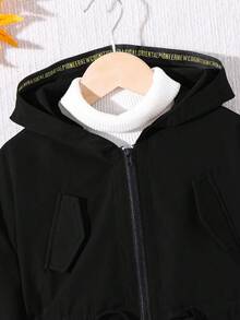SHEIN 少女休閒字母裝飾寬鬆文字織帶連帽口袋中長版派克大衣，梭織雙排扣翻領寬鬆長版外套，休閒軍風，適合通勤與戶外穿著，春夏秋冬四季皆宜，Y2K風格，適用萬聖節、開學季，媽媽與姊妹親子套裝 - 黑色 - 查看 8