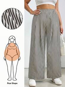 SHEIN Essnce 休閒度假條紋紋理面料大尺碼女款舒適寬鬆長褲，適合夏季黑色條紋長褲 - 黑與白 - 查看 1