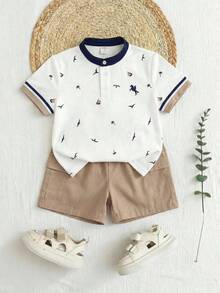 SHEIN 小男孩白色領夏季島嶼花卉馬標誌短袖 Polo 衫與深藍色短褲 2 件套，休閒海灘度假套裝 - 卡其色 - 查看 4