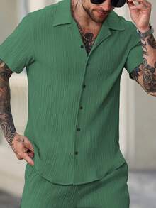 Manfinity Homme Men's Solid Color Short Sleeve Single-Breasted Casual Commuter Shirt, Ceremony - Dark Green - View 4