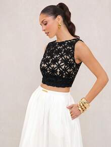 Lumalex 3D Embroidered Round Neck Backless Fitted Women's Top - Black - View 8