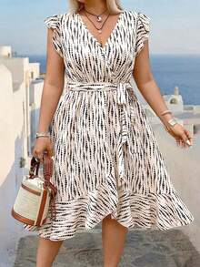 SHEIN CURVE+ New Plus Size Women's Summer Vacation Dress, Hot-Selling Geometric Stripe Print Dress, Beach Vacation, Waist-Defining Slimming Short Dress, Flared Ruffle Hem Design, Seaside Vacation Dress, Country Vintage Dress - Multicolor - View 6