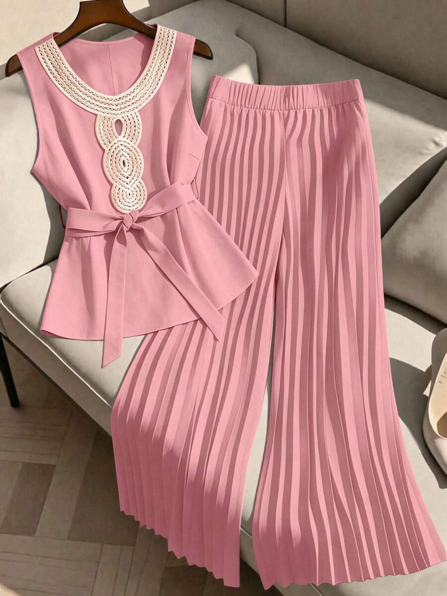GlowEve CURVE Plus Size Women 2 Pieces Set: Sleeveless Blouse With Collar Ruffle And Pleated Pants - Pink - View 1