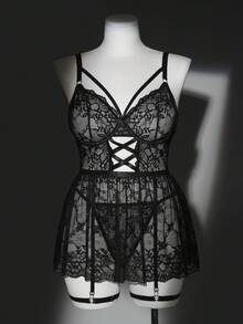 Seduluxe Conjunto de Lencería Sexy Talla Grande (Sujetador con Aros, Tanga, 2 Ligas para Piernas) 3 piezas - Negro - Ver 3