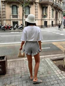 DrmWander 女款腰部繫帶字母印花格紋休閒短褲 - 黑色 - 查看 2