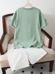 Set 2 pcs Kemeja Lengan Pendek Setengah Terbuka Depan dengan Bahan Bertekstur Kasual dan Celana Pendek Putih, Cocok untuk Remaja Laki-laki, Nyaman dan Bergaya, Sempurna untuk Sehari-hari, Perjalanan dan Liburan - Mint Green - View 2