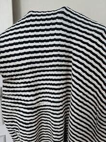 SHEIN EZwear 女款條紋拼接百褶修身百搭休閒日常T恤 - 黑與白 - 查看 8