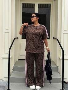 SHEIN EZwear 大尺碼女款豹紋圓領T恤與長褲休閒兩件套 - 棕色 - 查看 6