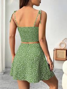 SHEIN Raffinéa Set Atasan dan Rok Camisole Motif Bunga Hijau untuk Liburan Musim Panas, Gaya Pondok Romantis, Boho, Tropis, dan Pantai. - Hijau - View 2